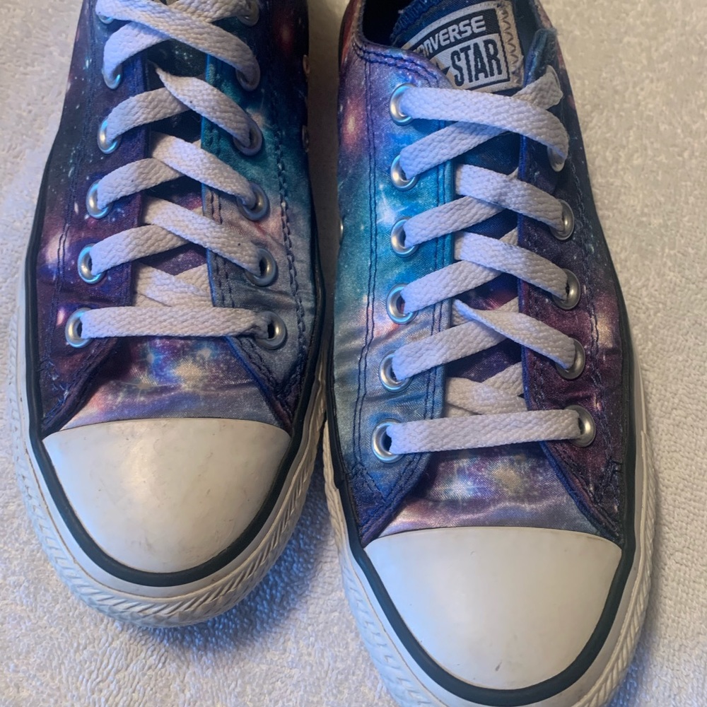 Converse Universal sneakers